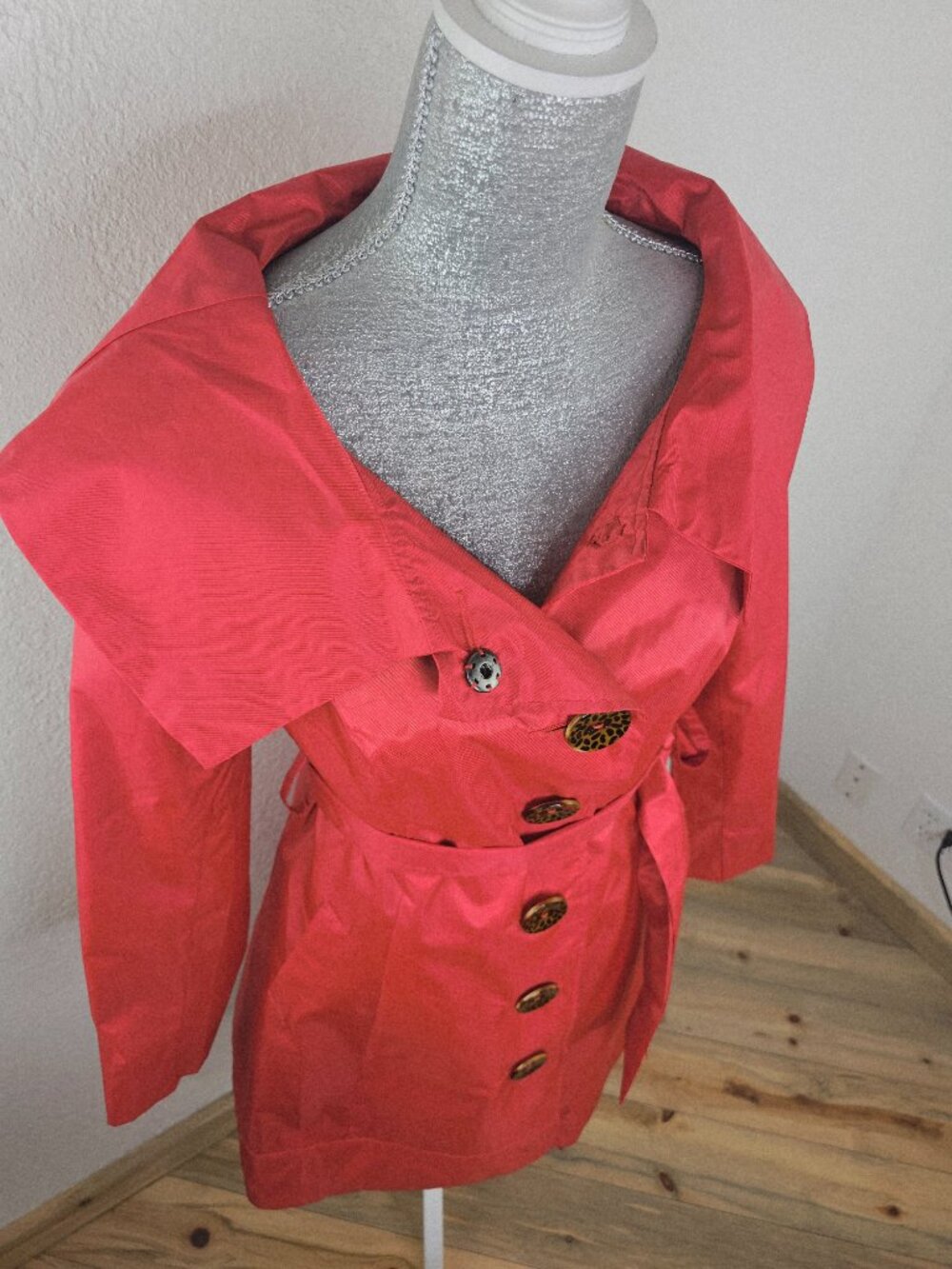 Love Stitch Statement Red Belted Trench Coat Size Medium - Picture 3 of 9